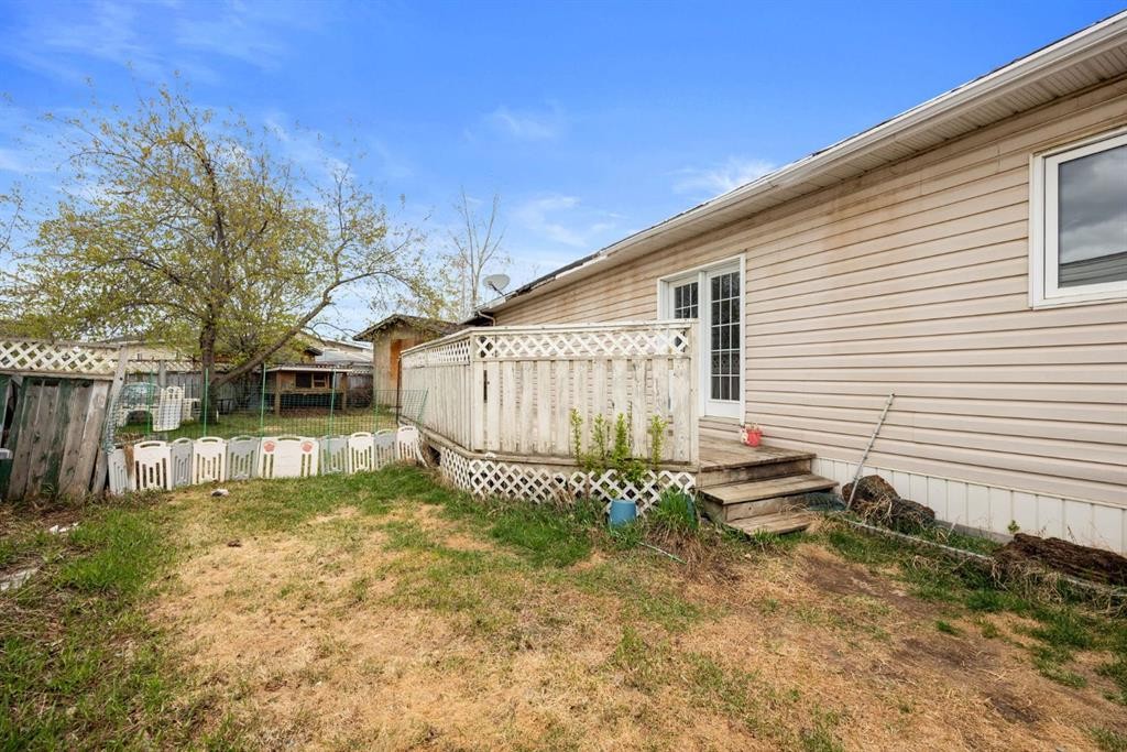 132 Grenada Place, Fort Mcmurray, AB - Outdoor