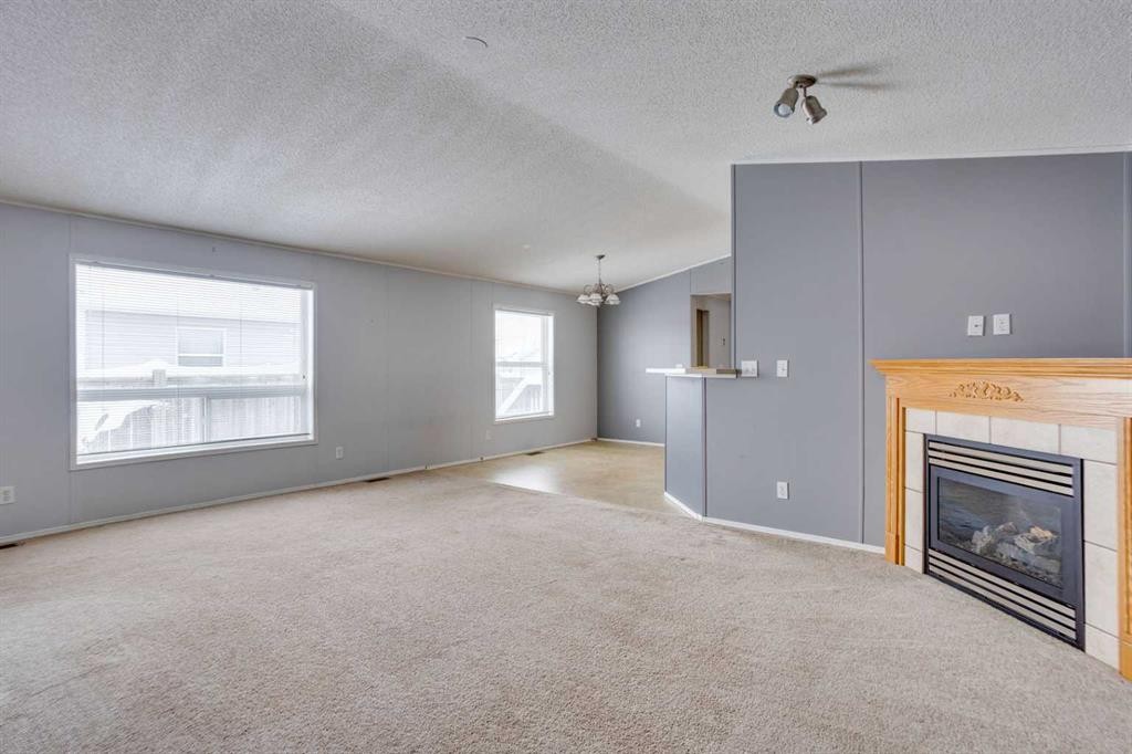 377 Ash Way, Fort Mcmurray, AB - Indoor With Fireplace