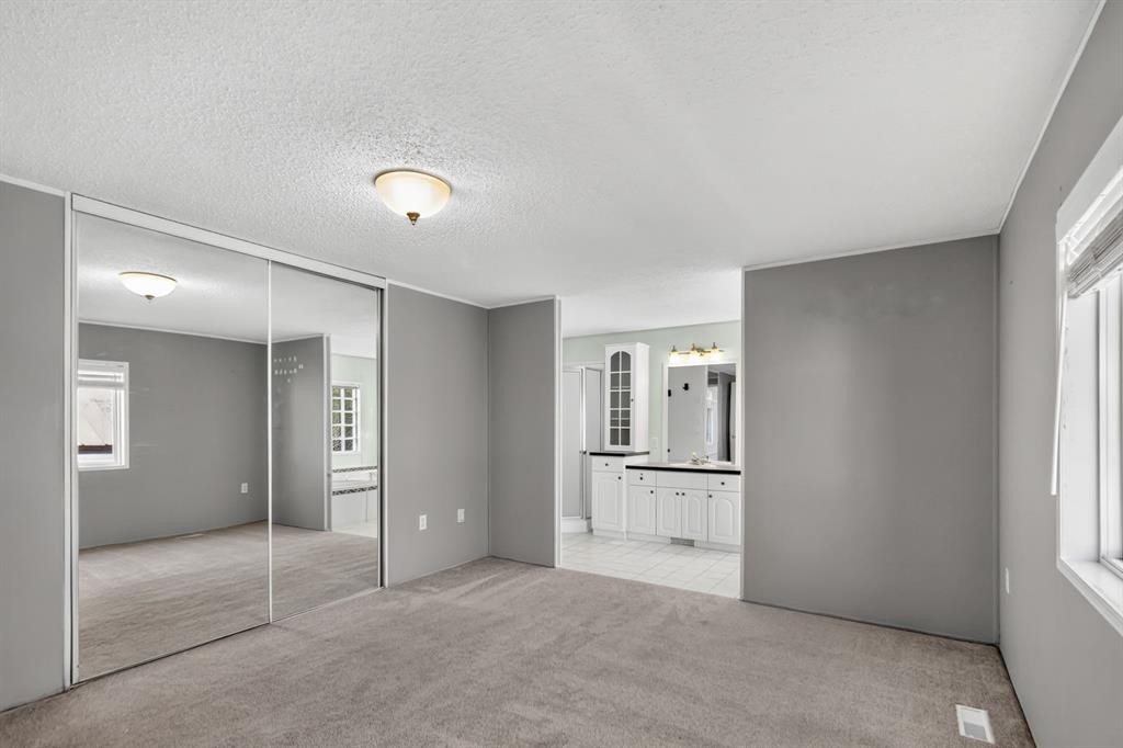 177 Couture Lane, Fort Mcmurray, AB - Indoor Photo Showing Other Room