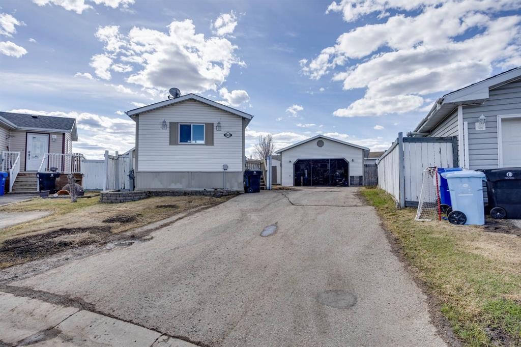 123 Hunter Place, Fort Mcmurray, AB - Outdoor