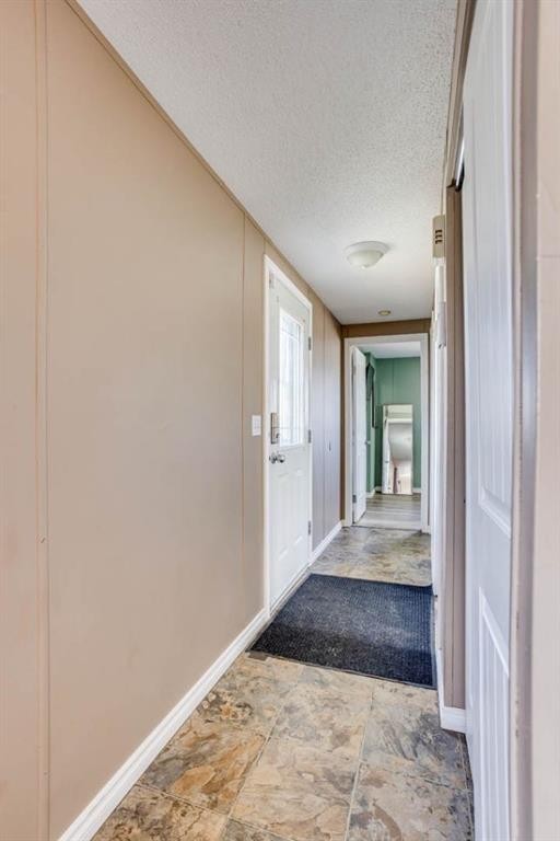 123 Hunter Place, Fort Mcmurray, AB - Indoor Photo Showing Other Room