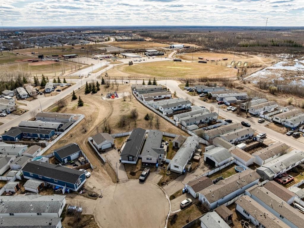 123 Hunter Place, Fort Mcmurray, AB - Outdoor With View