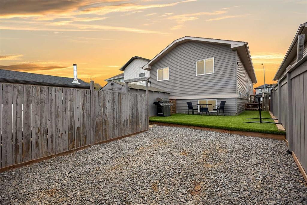 150 Pacific Crescent, Fort Mcmurray, AB - Outdoor