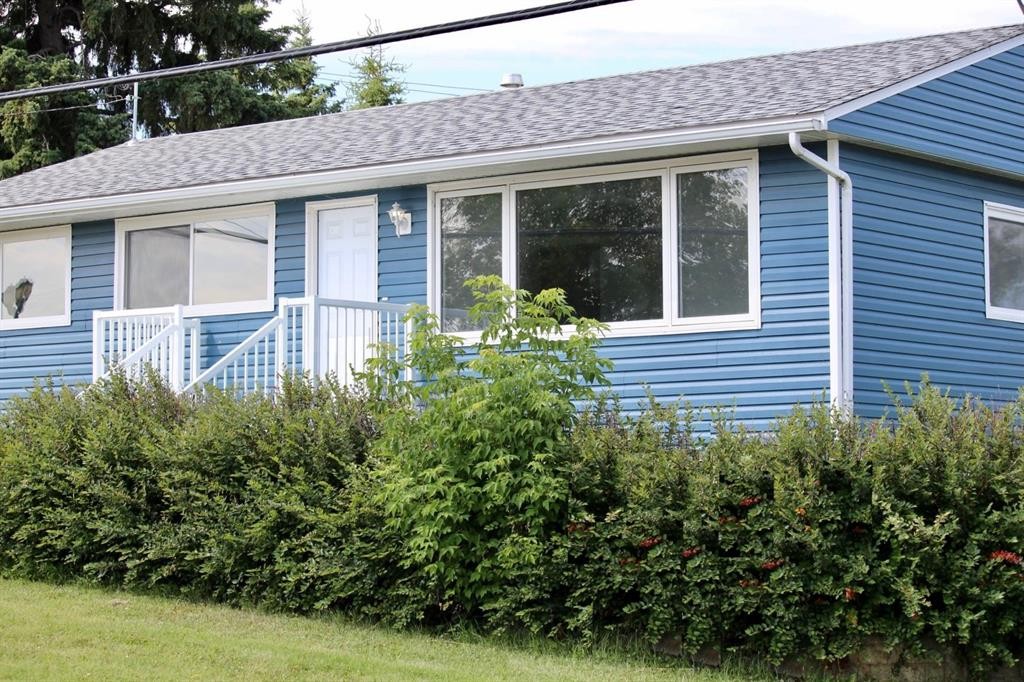 10301 101B Avenue, Lac La Biche, AB - Outdoor
