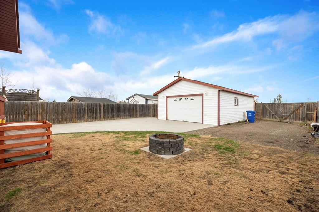 212 Gregoire Crescent, Fort Mcmurray, AB - Outdoor