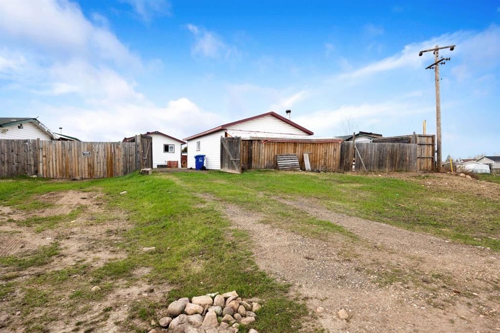212 Gregoire Crescent, Fort Mcmurray, AB - Outdoor