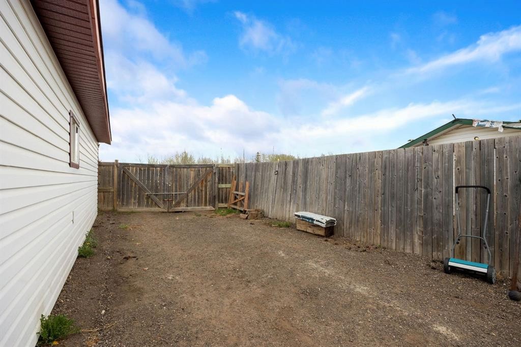 212 Gregoire Crescent, Fort Mcmurray, AB - Outdoor