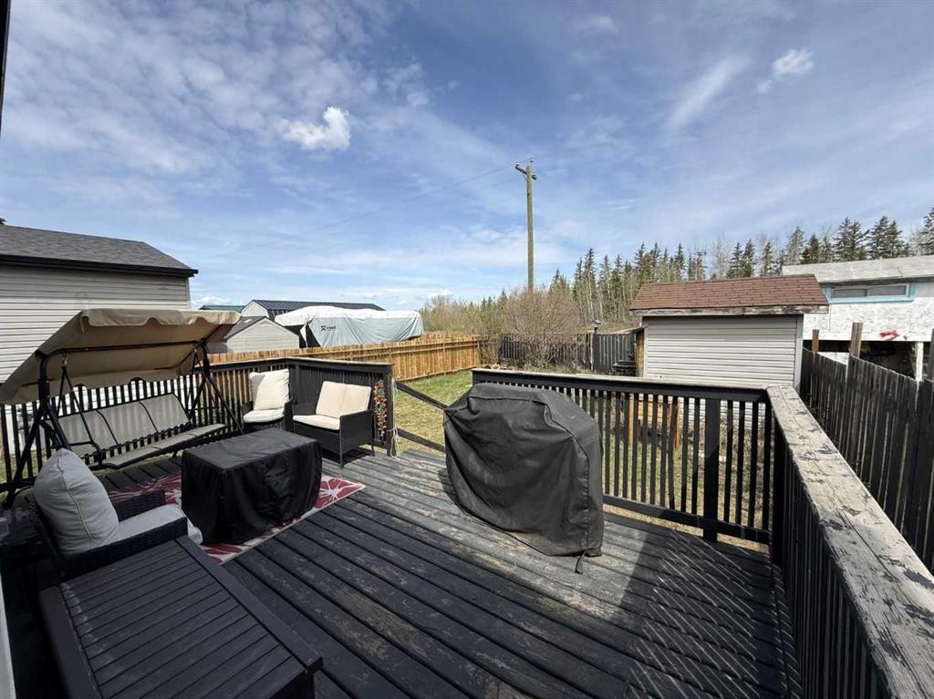 192 Grandview Crescent, Fort Mcmurray, AB - Outdoor With Deck Patio Veranda With Exterior