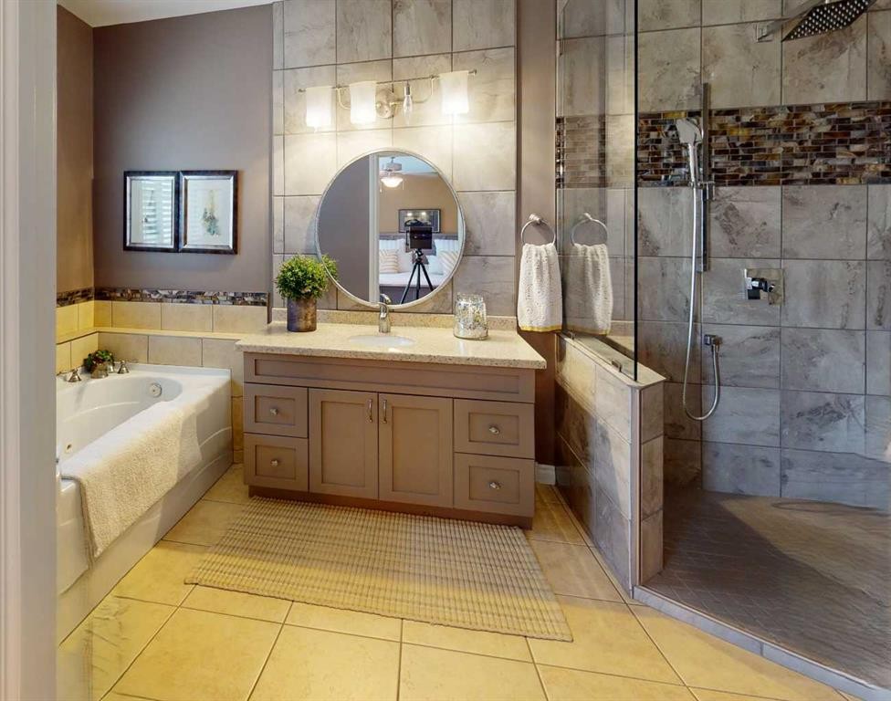 673078 Rr 185, Grassland, AB - Indoor Photo Showing Bathroom