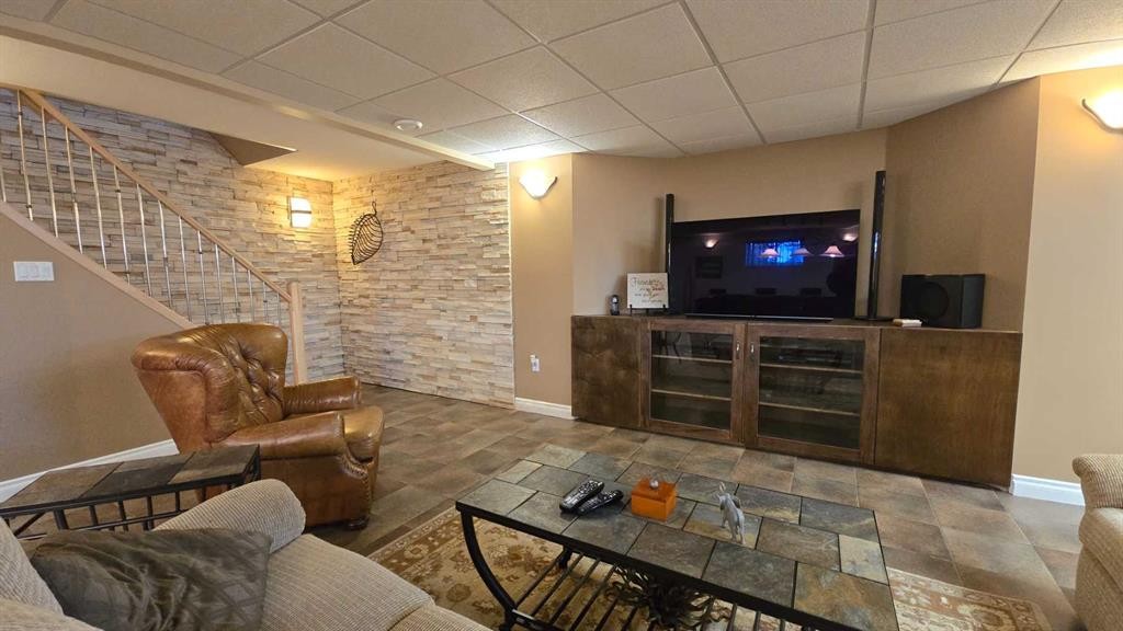 673078 Rr 185, Grassland, AB - Indoor
