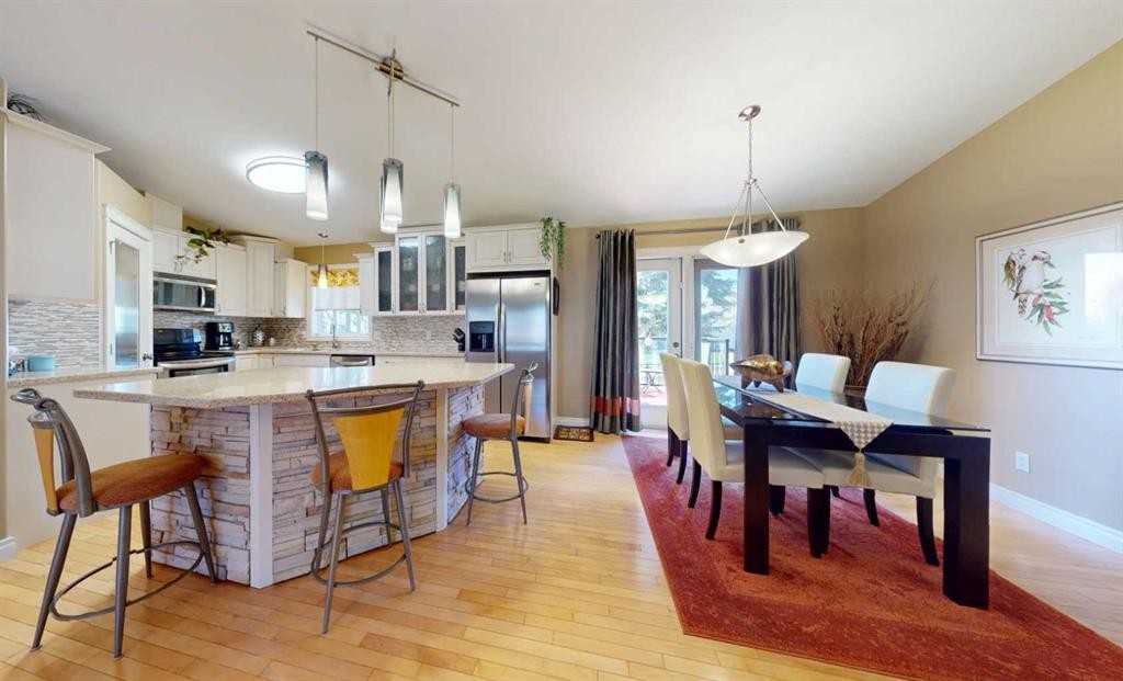 673078 Rr 185, Grassland, AB - Indoor Photo Showing Dining Room