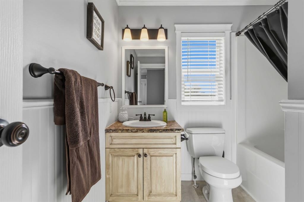 157 Gregoire Crescent, Fort Mcmurray, AB - Indoor Photo Showing Bathroom