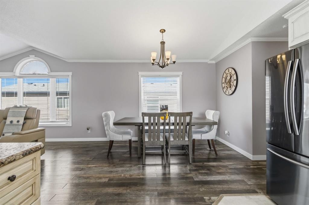 157 Gregoire Crescent, Fort Mcmurray, AB - Indoor Photo Showing Dining Room