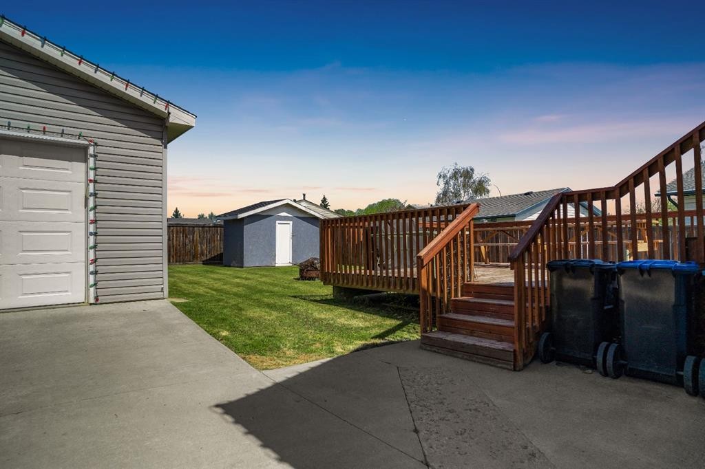 110 Parmenter Crescent, Fort Mcmurray, AB - Outdoor With Exterior
