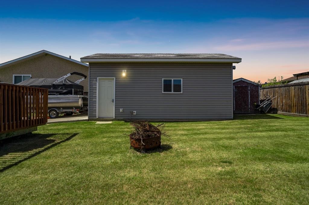 110 Parmenter Crescent, Fort Mcmurray, AB - Outdoor