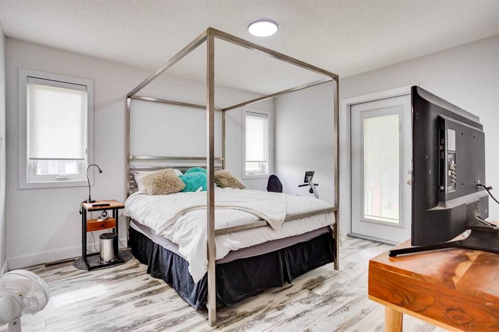 7313 Hughes Avenue, Fort Mcmurray, AB - Indoor Photo Showing Bedroom