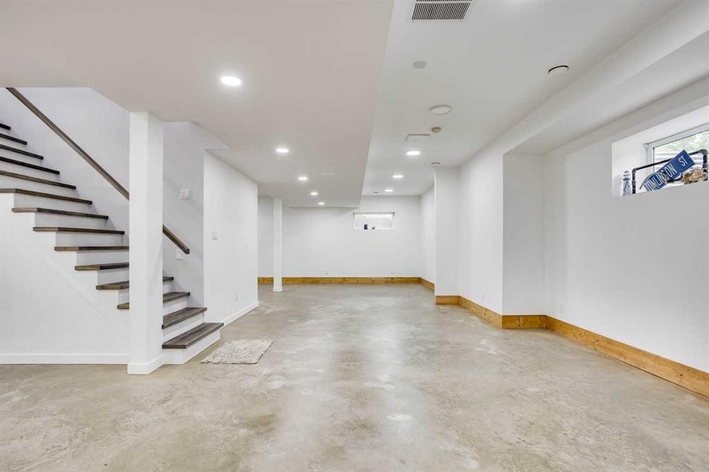 7313 Hughes Avenue, Fort Mcmurray, AB - Indoor Photo Showing Other Room