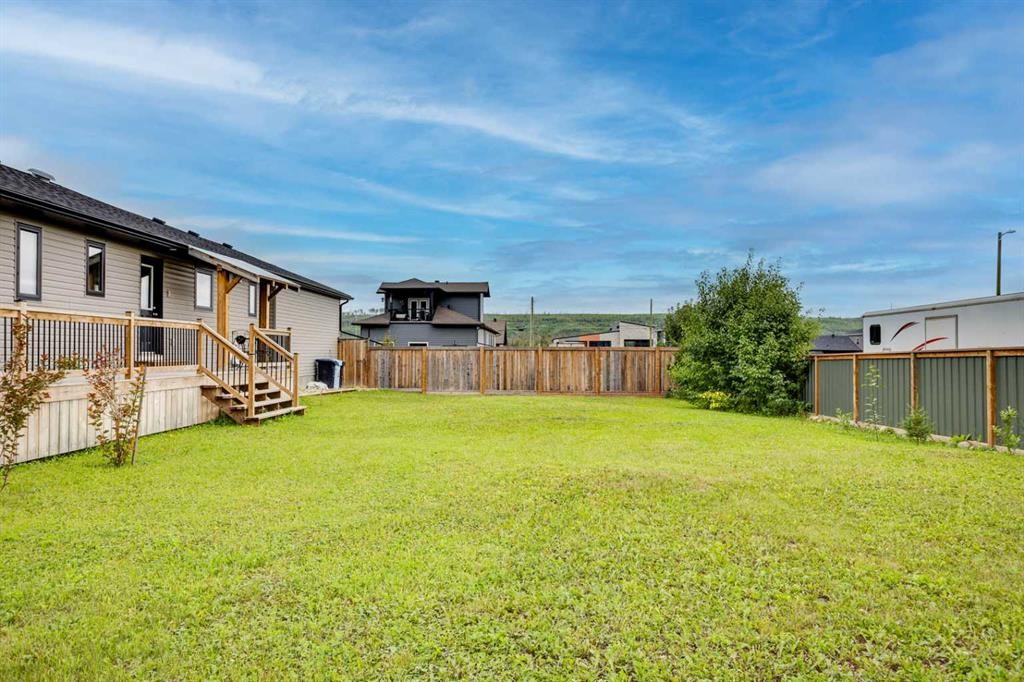7313 Hughes Avenue, Fort Mcmurray, AB - Outdoor With Deck Patio Veranda