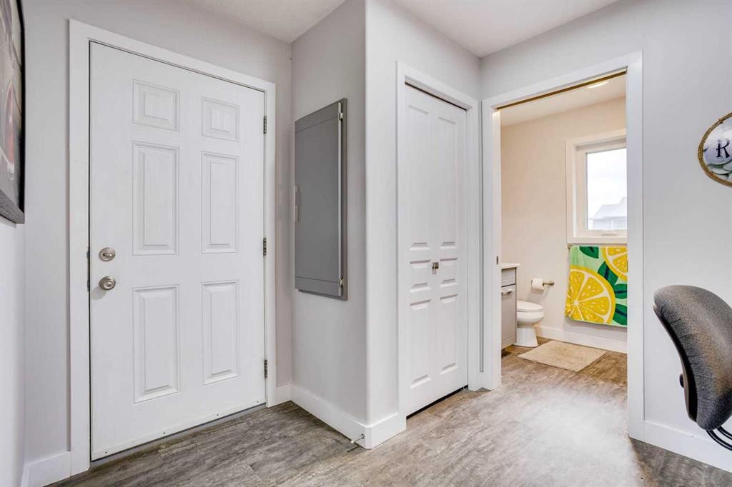 7313 Hughes Avenue, Fort Mcmurray, AB - Indoor