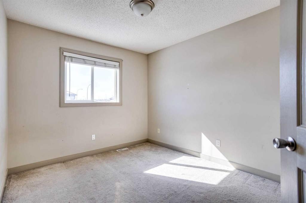 258 Fox Crescent, Fort Mcmurray, AB - Indoor Photo Showing Other Room