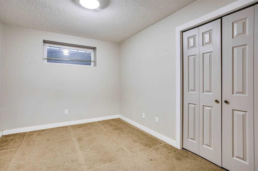 258 Fox Crescent, Fort Mcmurray, AB - Indoor Photo Showing Other Room