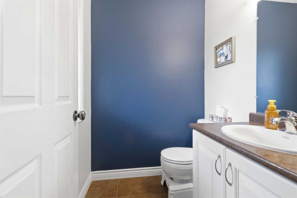112 Saline Creek Way, Fort Mcmurray, AB - Indoor Photo Showing Bathroom
