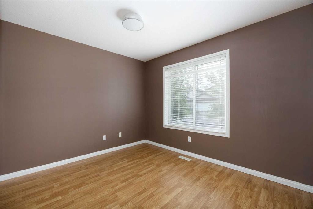 148 Fox Crescent, Fort Mcmurray, AB - Indoor Photo Showing Other Room