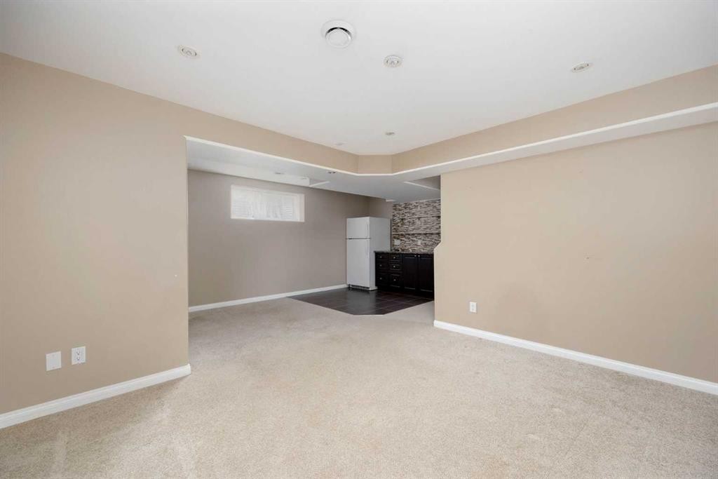 148 Fox Crescent, Fort Mcmurray, AB - Indoor Photo Showing Other Room