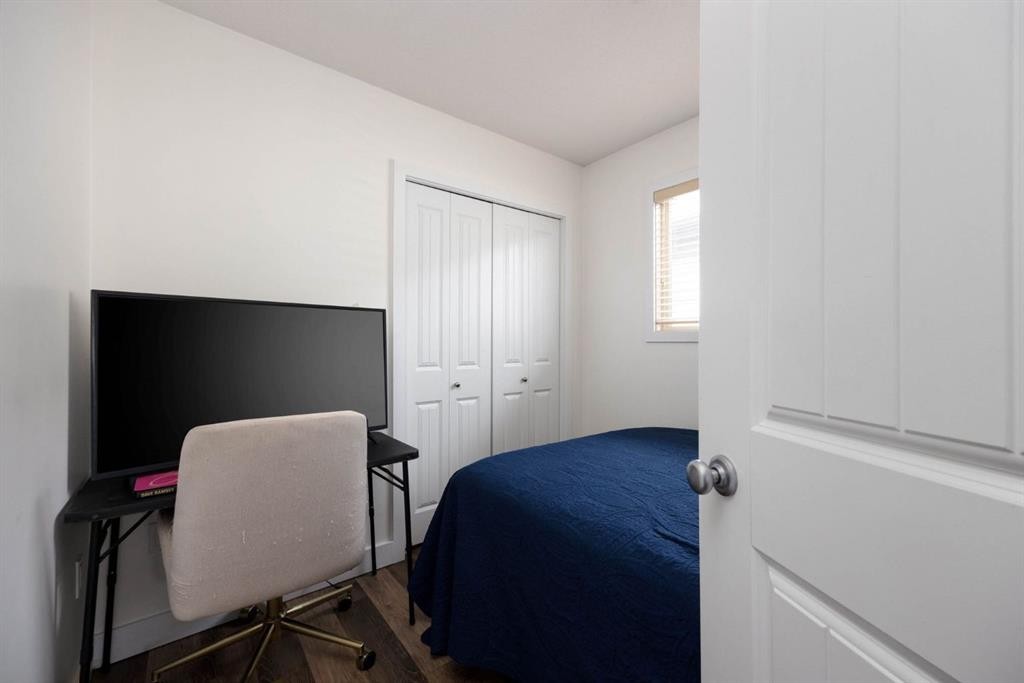 128 Hawthorn Way, Fort Mcmurray, AB - Indoor