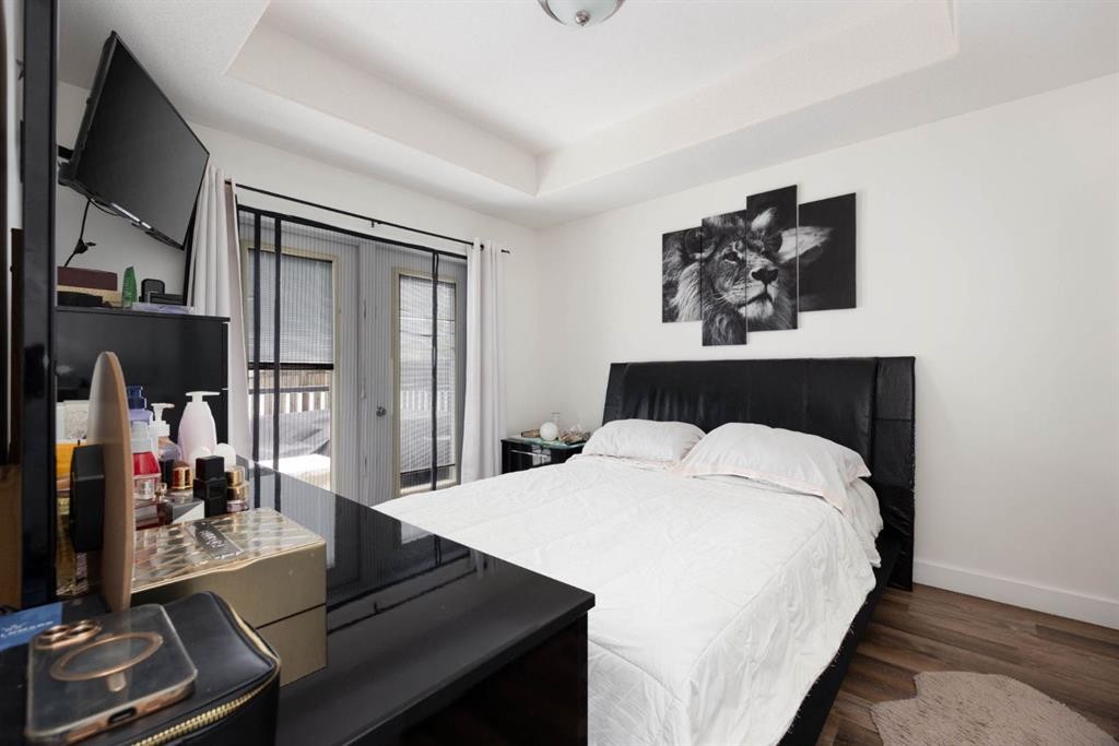 128 Hawthorn Way, Fort Mcmurray, AB - Indoor Photo Showing Bedroom