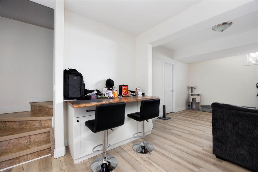 128 Hawthorn Way, Fort Mcmurray, AB - Indoor Photo Showing Office
