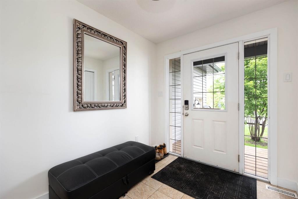 128 Hawthorn Way, Fort Mcmurray, AB - Indoor Photo Showing Other Room