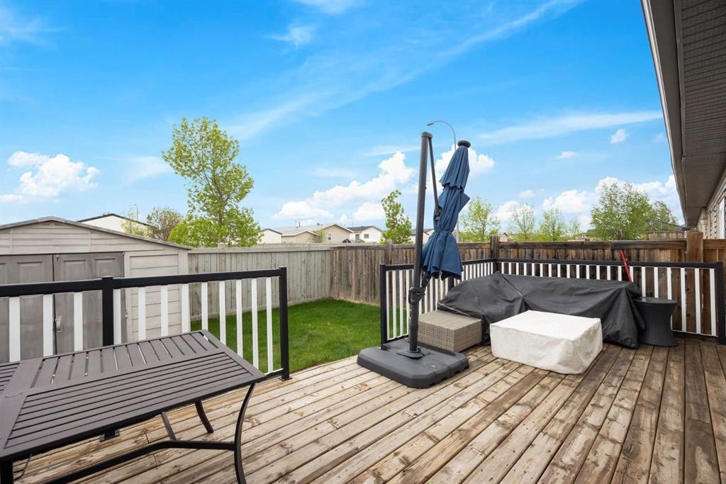 128 Hawthorn Way, Fort Mcmurray, AB - Outdoor With Deck Patio Veranda With Exterior
