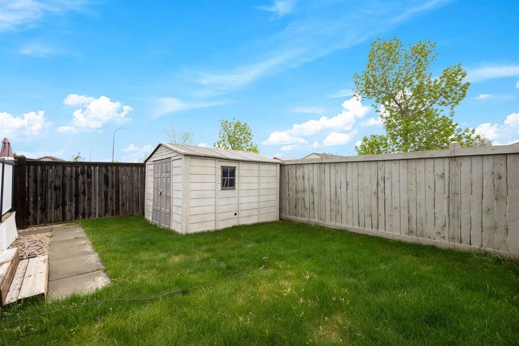 128 Hawthorn Way, Fort Mcmurray, AB - Outdoor