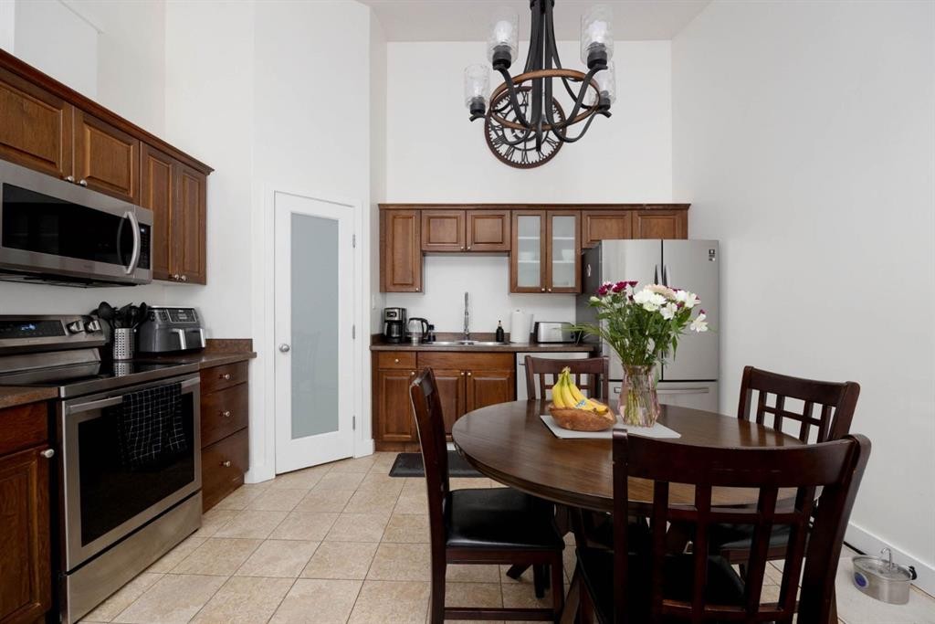 128 Hawthorn Way, Fort Mcmurray, AB - Indoor