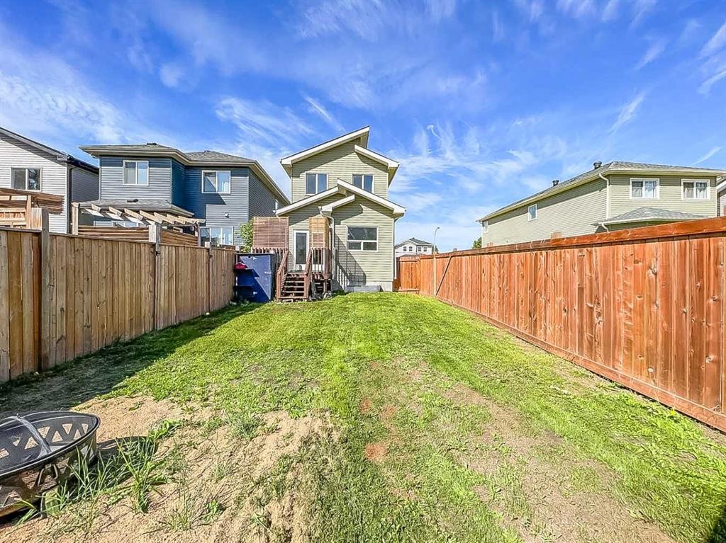 210 Athabasca Avenue, Fort Mcmurray, AB - Outdoor With Exterior