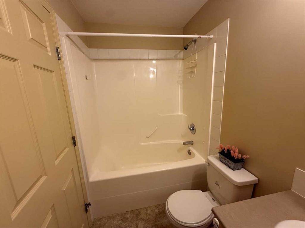 3412-200 Lougheed Drive, Fort Mcmurray, AB