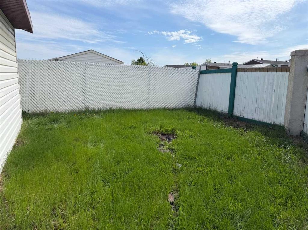 101 Black Bear Crescent, Fort Mcmurray, AB - Outdoor