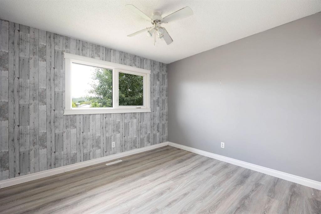 2 Moberly Crescent, Fort Mcmurray, AB