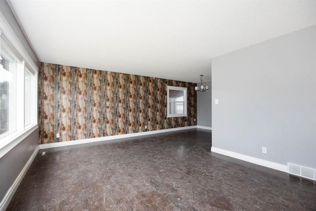 2 Moberly Crescent, Fort Mcmurray, AB