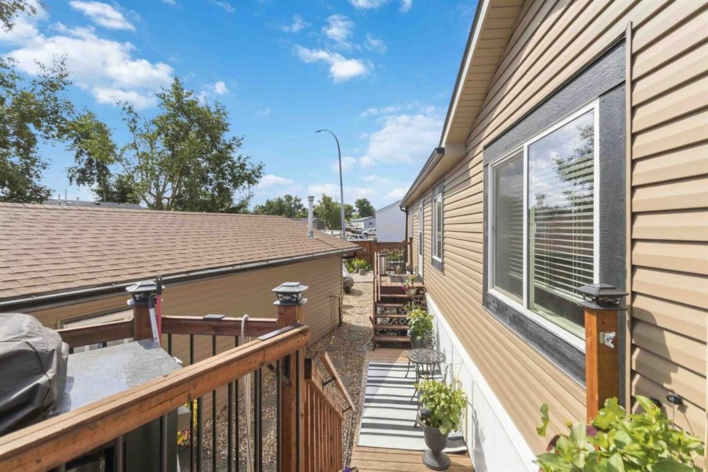 185 Grey Crescent, Fort Mcmurray, AB - Outdoor With Deck Patio Veranda