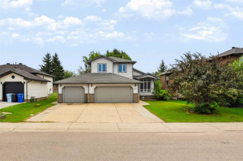117 Barber Drive, Fort Mcmurray, AB - Outdoor With Facade