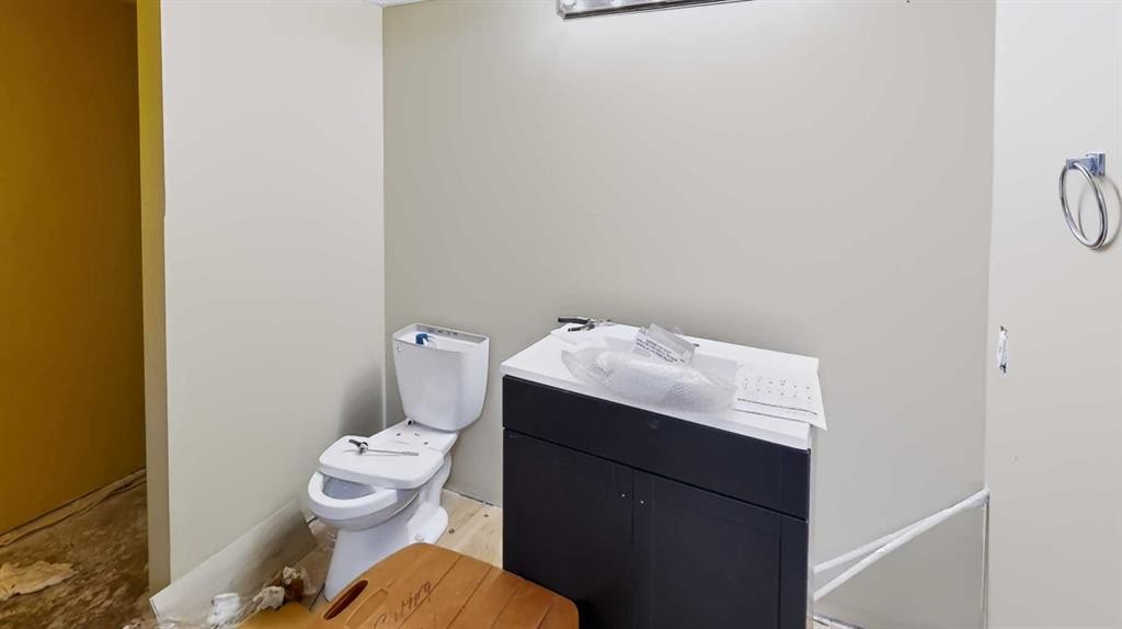 117 Barber Drive, Fort Mcmurray, AB - Indoor Photo Showing Bathroom
