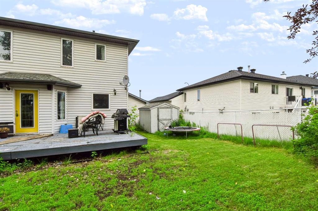 117 Barber Drive, Fort Mcmurray, AB - Outdoor With Deck Patio Veranda With Exterior