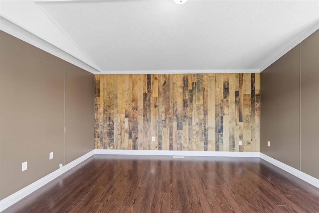 137 Cree Road, Fort Mcmurray, AB - Indoor Photo Showing Other Room