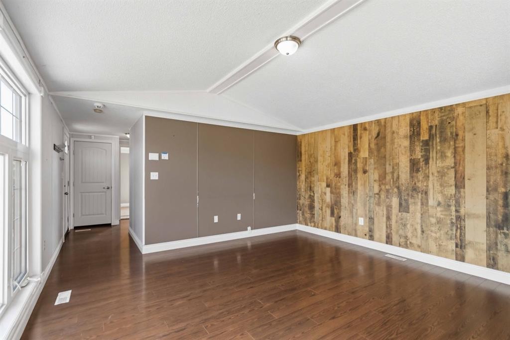 137 Cree Road, Fort Mcmurray, AB - Indoor Photo Showing Other Room