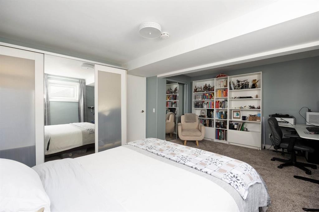 254 Wolverine Drive, Fort Mcmurray, AB - Indoor Photo Showing Bedroom