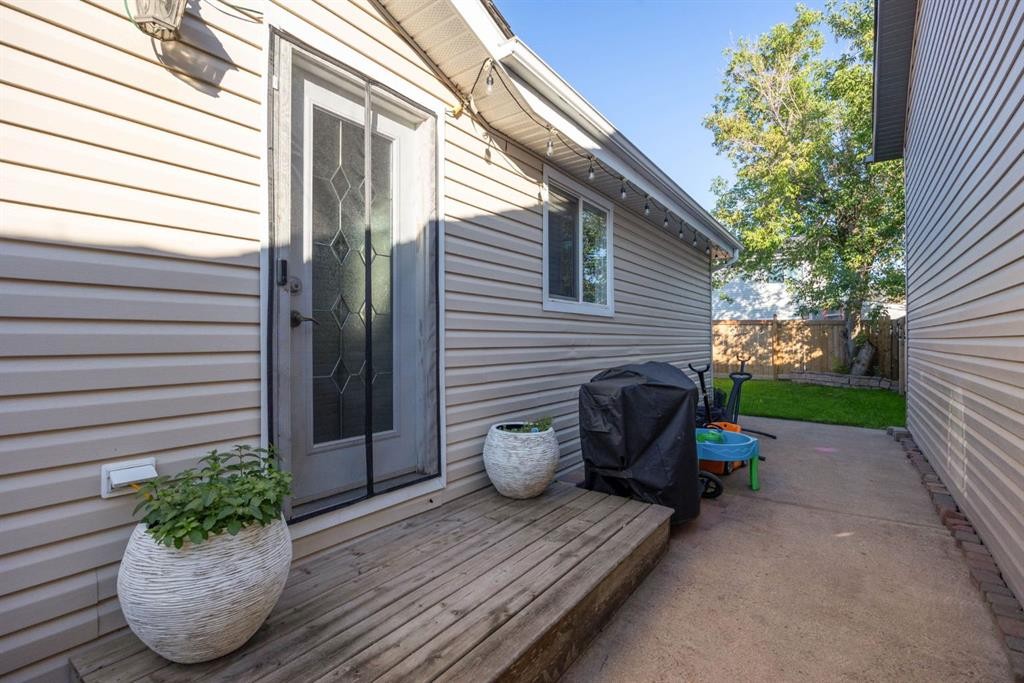 254 Wolverine Drive, Fort Mcmurray, AB - Outdoor With Exterior