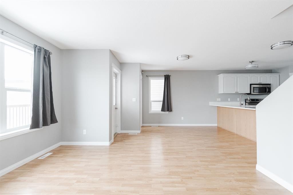 124 Fox Crescent, Fort Mcmurray, AB - Indoor Photo Showing Other Room