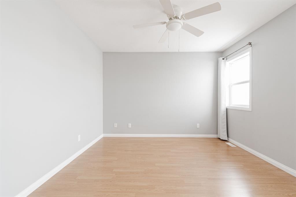 124 Fox Crescent, Fort Mcmurray, AB - Indoor Photo Showing Other Room